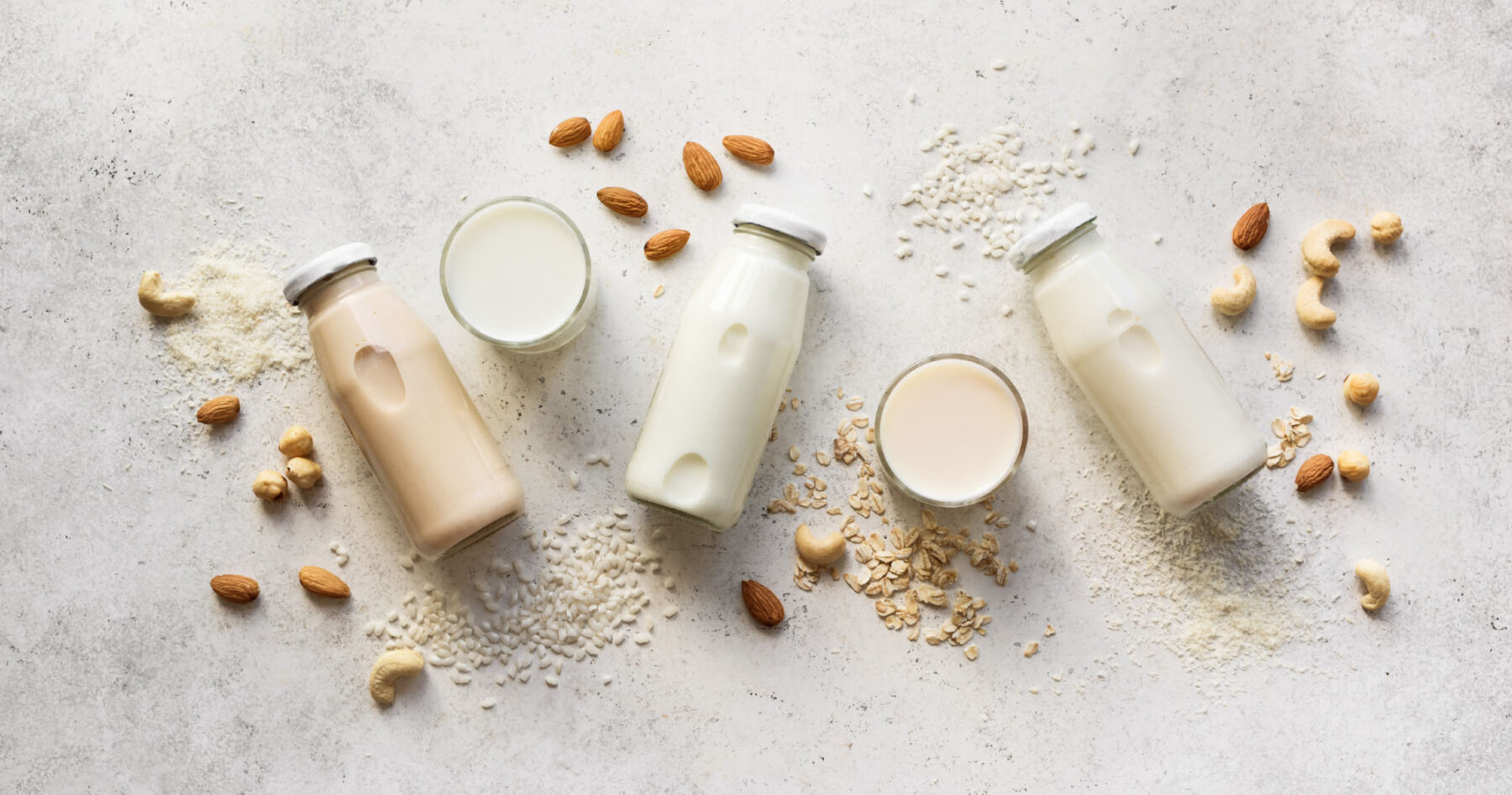 blog_natura_Your Guide to Non-Dairy, Plant-Based Milks