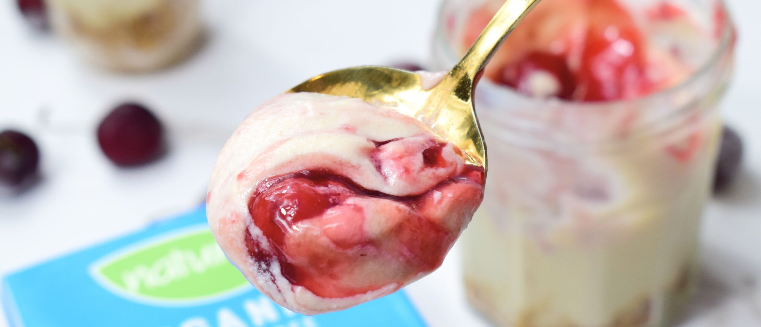 Vegan Cherry Cheesecake Jars - Natura